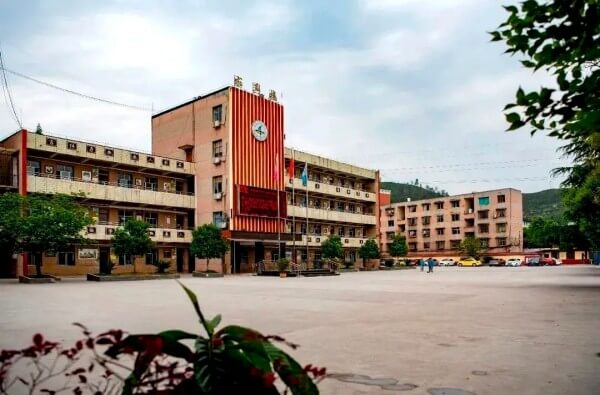 贵州黔西四中建设智慧校园系统，助提升教育